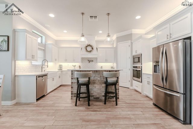 1 STEPHENS COURT, Wichita Falls, TX 76310