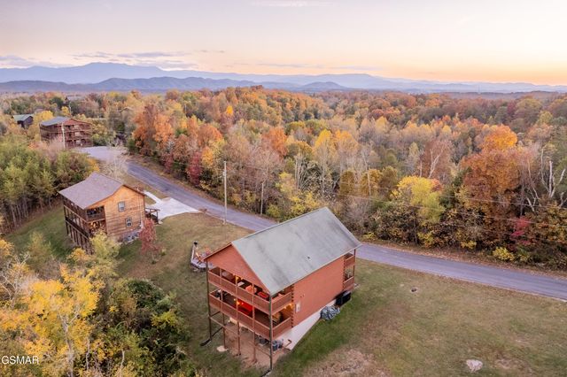 410 Oak Sky Way, Sevierville, TN 37876