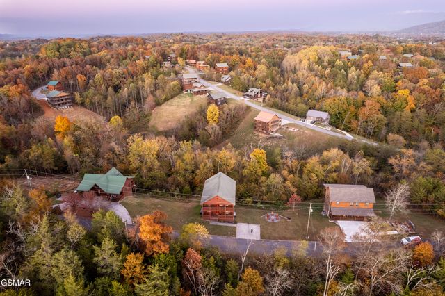 410 Oak Sky Way, Sevierville, TN 37876