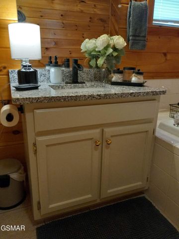 410 Oak Sky Way, Sevierville, TN 37876