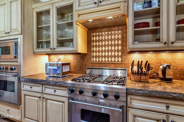 4735 N 32ND Place, Phoenix, AZ 85018