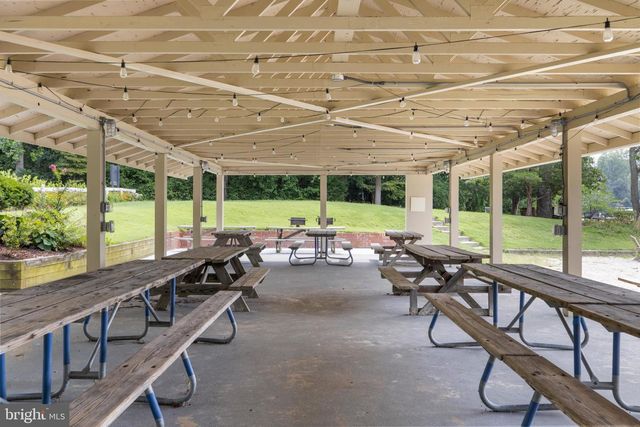 200 HOLLYBERRY RD, Severna Park, MD 21146