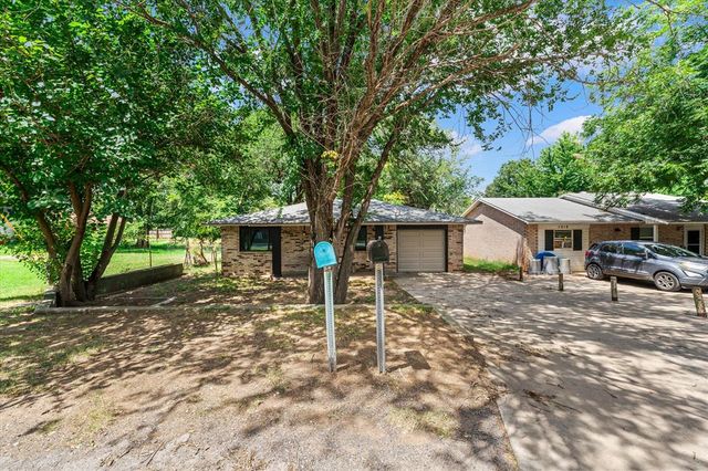 1208 E Hickman Street, Shawnee, OK 74801