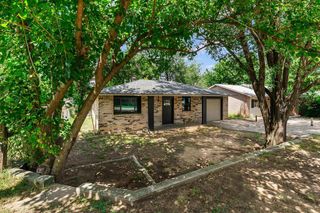1208 E Hickman Street, Shawnee, OK 74801