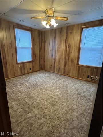 402 E Lincoln Way, Lisbon, OH 44432