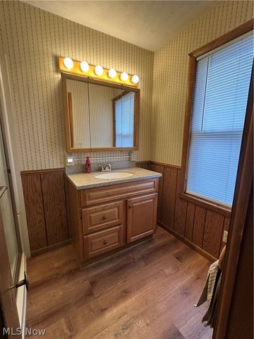 402 E Lincoln Way, Lisbon, OH 44432