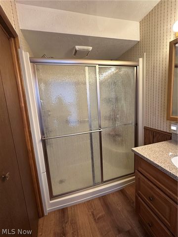 402 E Lincoln Way, Lisbon, OH 44432