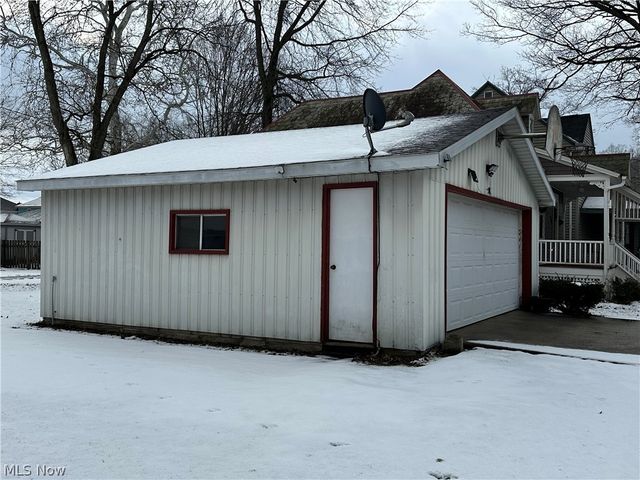 402 E Lincoln Way, Lisbon, OH 44432