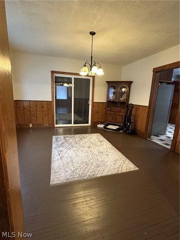 402 E Lincoln Way, Lisbon, OH 44432