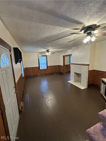 402 E Lincoln Way, Lisbon, OH 44432