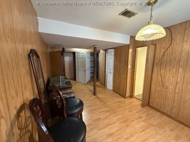 701 Cora Street, Charleston, WV 25302