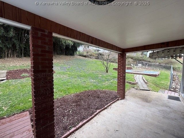 701 Cora Street, Charleston, WV 25302