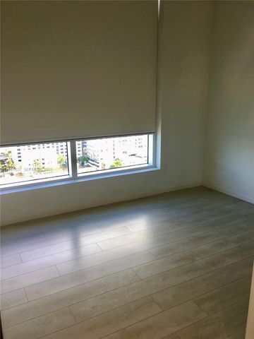 601 NE 27th St 1906, Miami, FL 33137