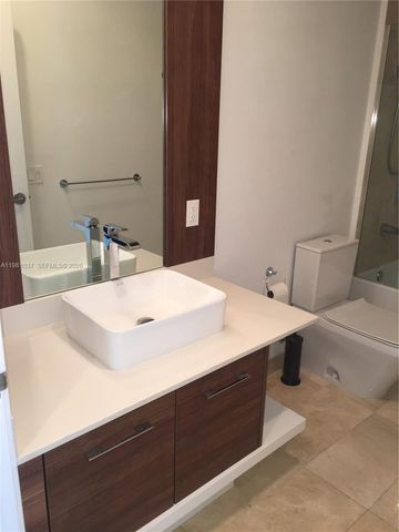 601 NE 27th St 1906, Miami, FL 33137