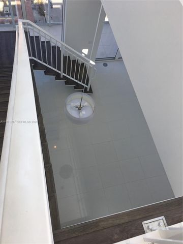 601 NE 27th St 1906, Miami, FL 33137