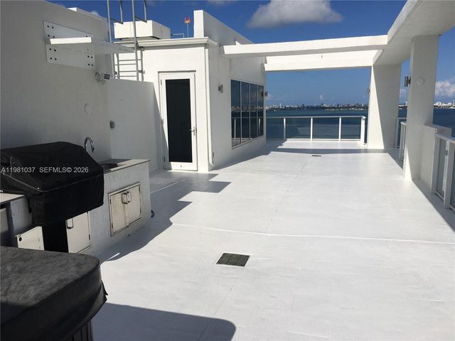 601 NE 27th St 1906, Miami, FL 33137