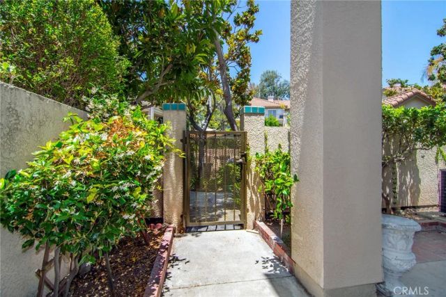 618 Warwick Avenue, Thousand Oaks, CA 91360