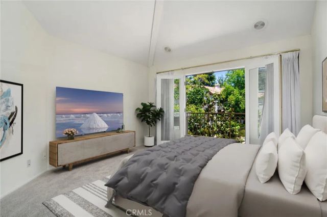 618 Warwick Avenue, Thousand Oaks, CA 91360