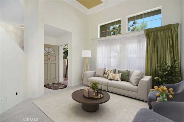 618 Warwick Avenue, Thousand Oaks, CA 91360