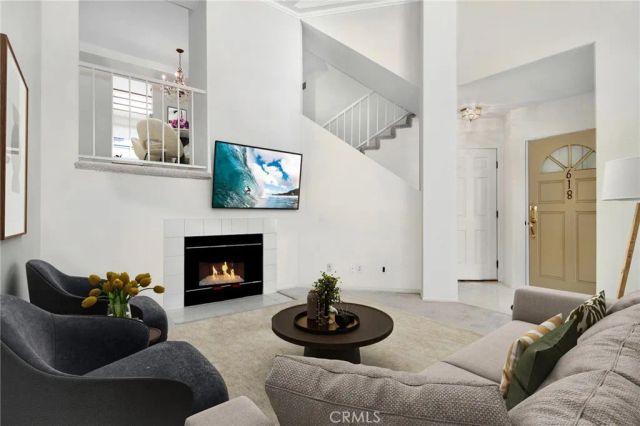 618 Warwick Avenue, Thousand Oaks, CA 91360