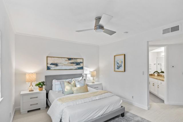 999 W Evelyn Terrace 54, Sunnyvale, CA 94086