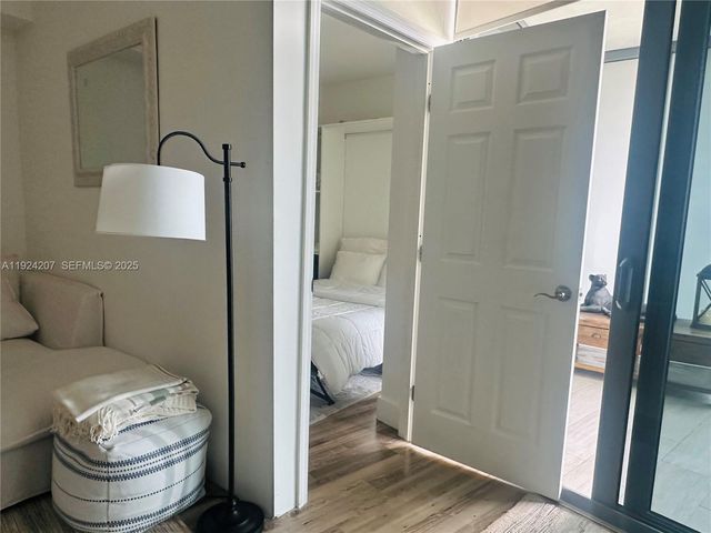 121 NE 34th St 3014, Miami, FL 33137