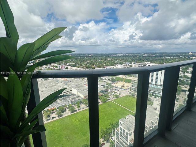 121 NE 34th St 3014, Miami, FL 33137