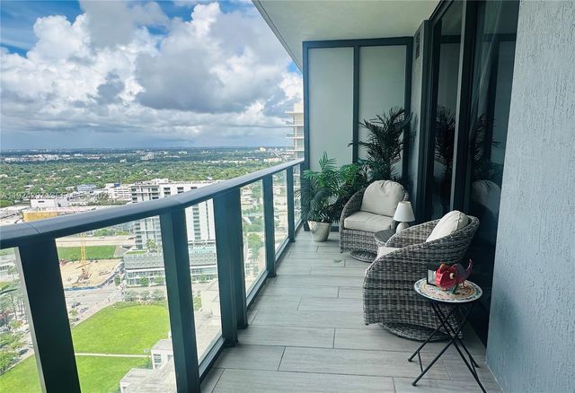 121 NE 34th St 3014, Miami, FL 33137