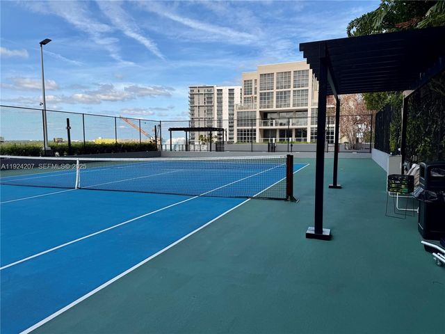 121 NE 34th St 3014, Miami, FL 33137