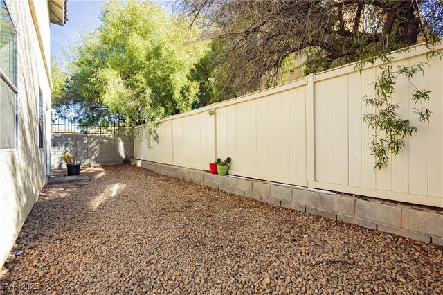 1072 Valetta Flat Avenue, Las Vegas, NV 89183