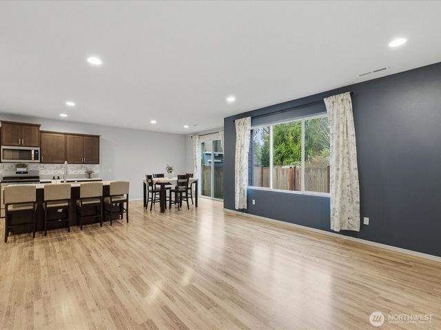 9929 13th Street SE, Lake Stevens, WA 98258