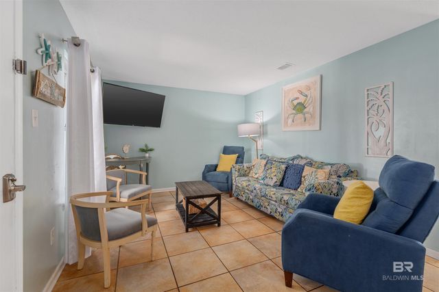 507 W Beach Boulevard 402, Gulf Shores, AL 36542