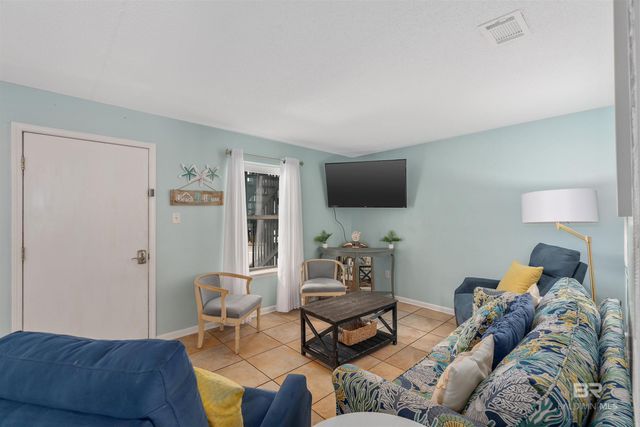 507 W Beach Boulevard 402, Gulf Shores, AL 36542