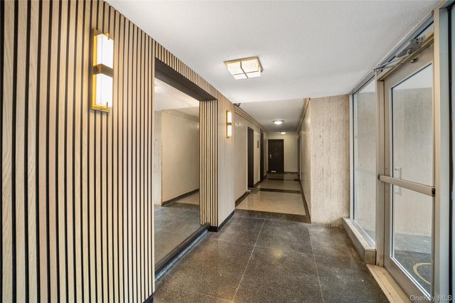 75-15 210th Street 6C, Oakland Gardens, NY 11364