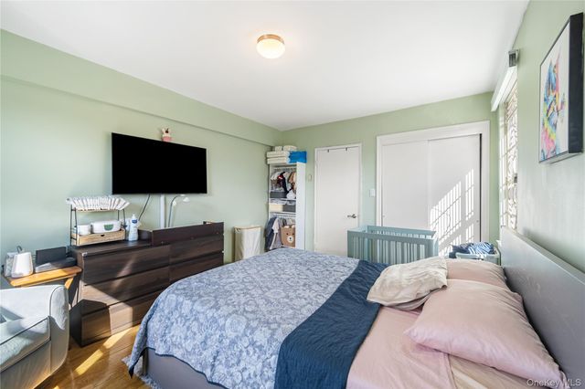 75-15 210th Street 6C, Oakland Gardens, NY 11364