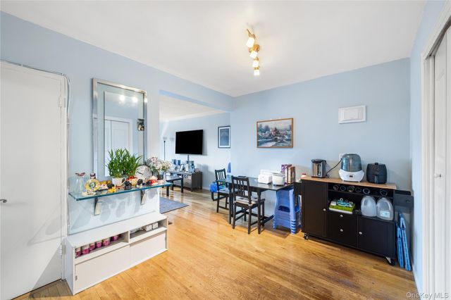 75-15 210th Street 6C, Oakland Gardens, NY 11364