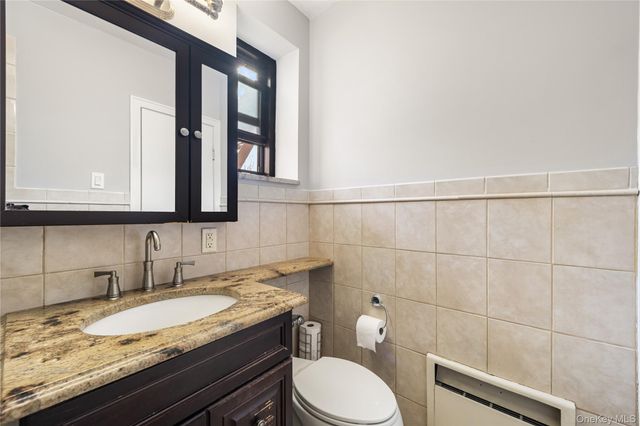 75-15 210th Street 6C, Oakland Gardens, NY 11364