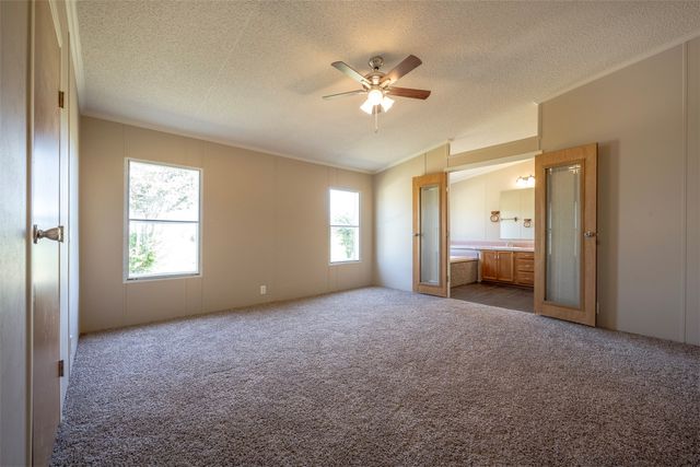 5728 N Sunchase Drive, Granbury, TX 76049