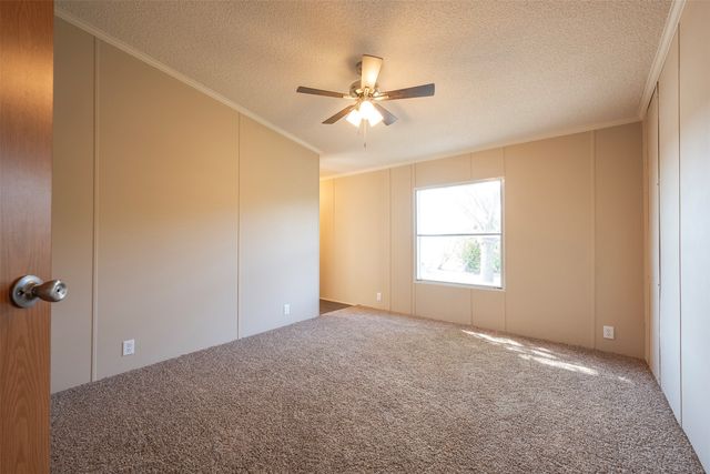 5728 N Sunchase Drive, Granbury, TX 76049