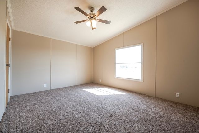 5728 N Sunchase Drive, Granbury, TX 76049