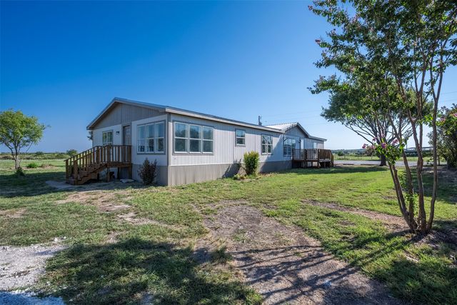 5728 N Sunchase Drive, Granbury, TX 76049