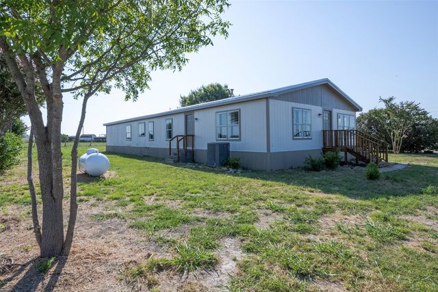 5728 N Sunchase Drive, Granbury, TX 76049