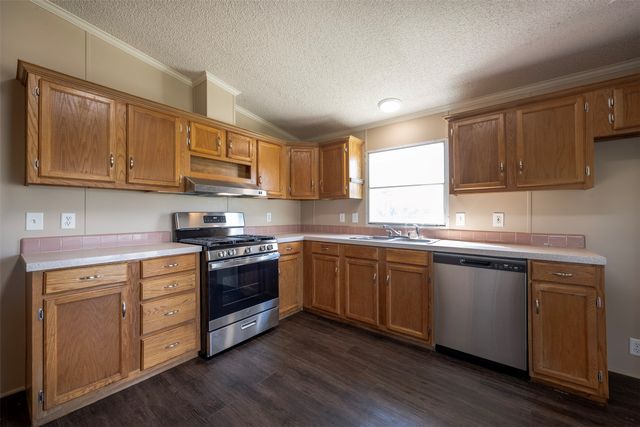 5728 N Sunchase Drive, Granbury, TX 76049
