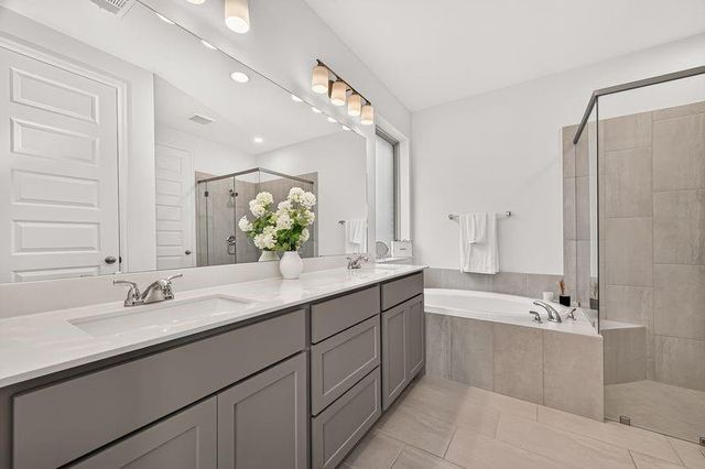 427 Mulberry Creek Street, Conroe, TX 77304