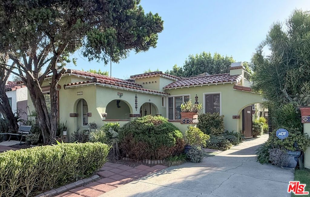 1762 S Crescent Heights Boulevard, Los Angeles, CA 90035 — exterior