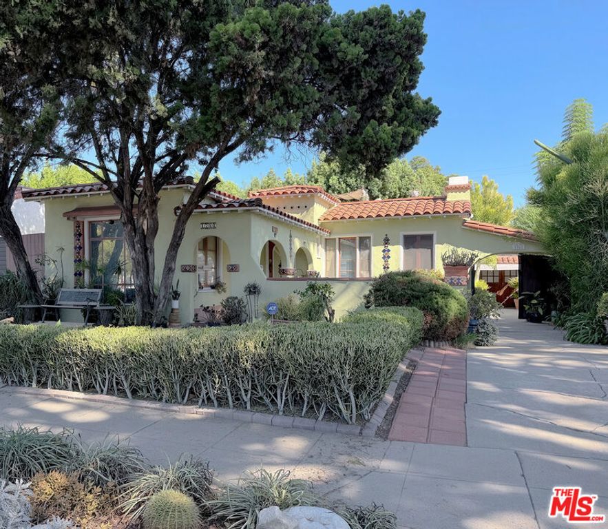 1762 S Crescent Heights Boulevard, Los Angeles, CA 90035 — photo 2
