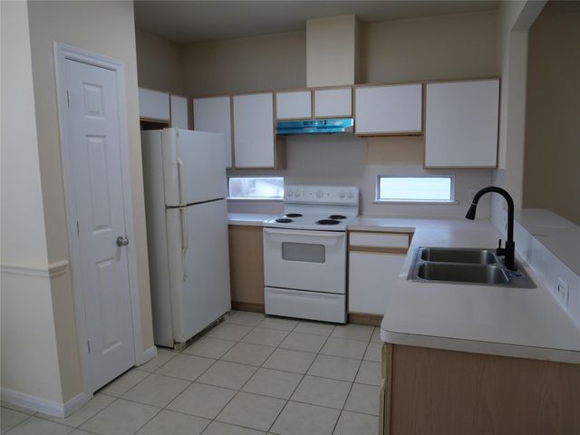 6289 Wilcrest Drive 7302, Houston, TX 77072