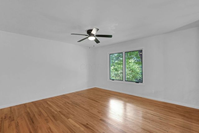 2939 Sharon Valley Road NE, Granville, OH 43023