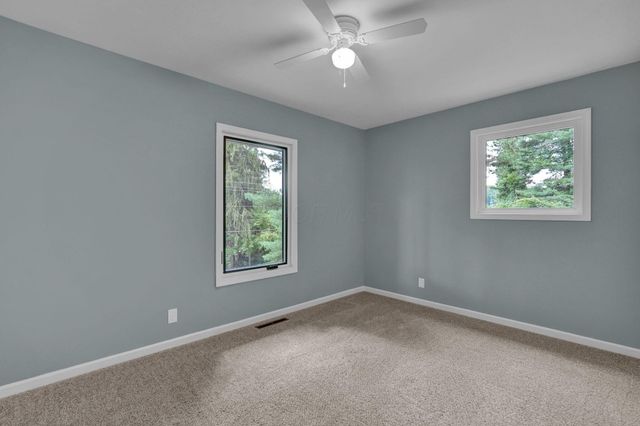 2939 Sharon Valley Road NE, Granville, OH 43023