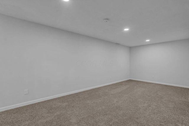 2939 Sharon Valley Road NE, Granville, OH 43023